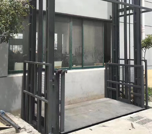 梅州导轨式施工升降机助力民生工程提速增效